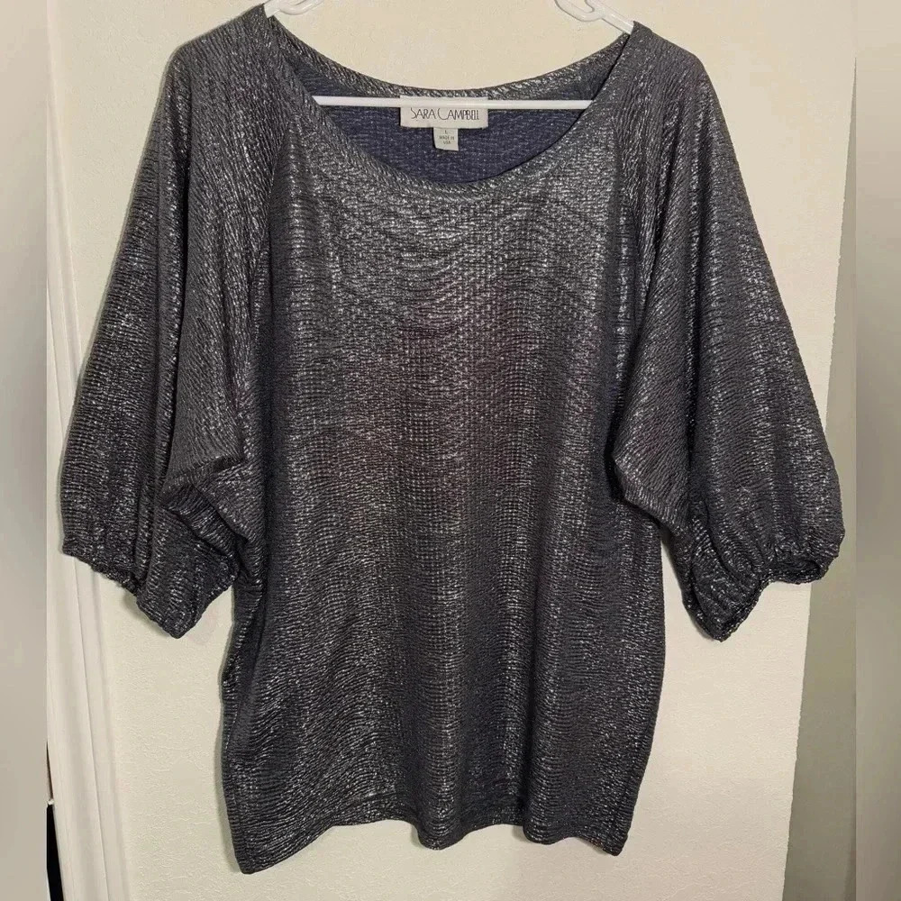 Sara Campbell Gunmetal Gray Metallic Shimmer Short Sleeve Blouse Womens Size L